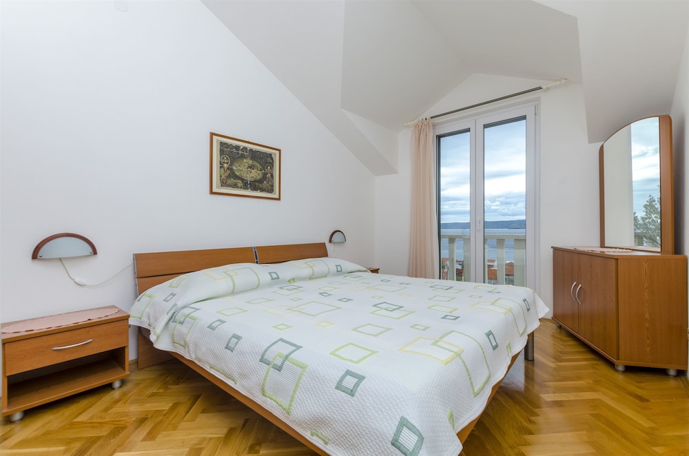 Apartment (A1)