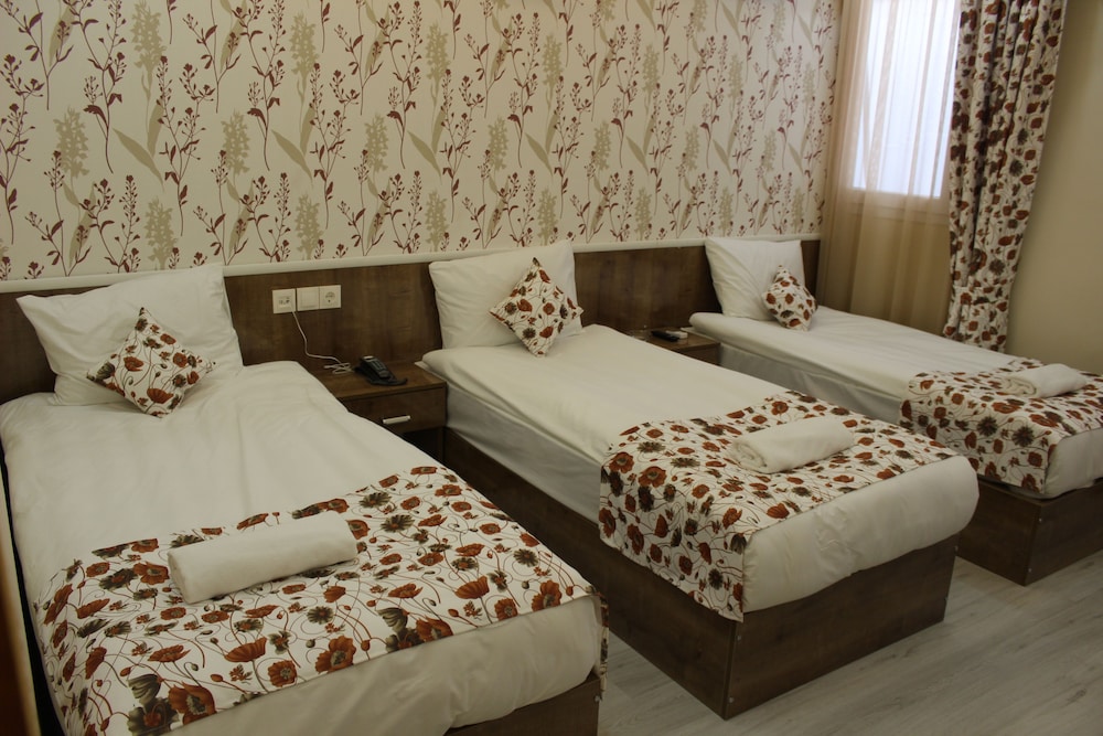 Standard Triple Room photo 1