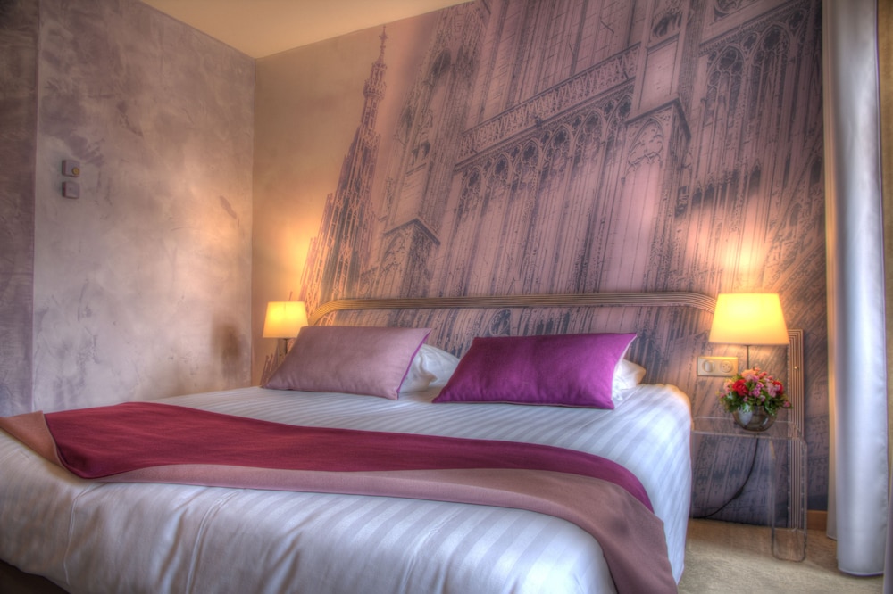 Double Room (Cathedral View) - Photo 16