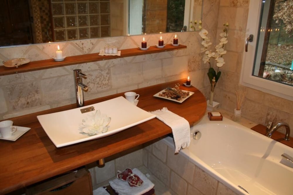 Double Room (L'Olivier) photo 3