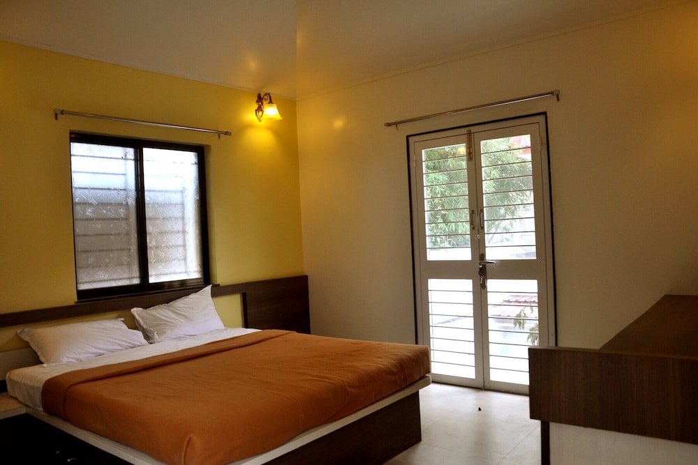 Deluxe Non AC Room