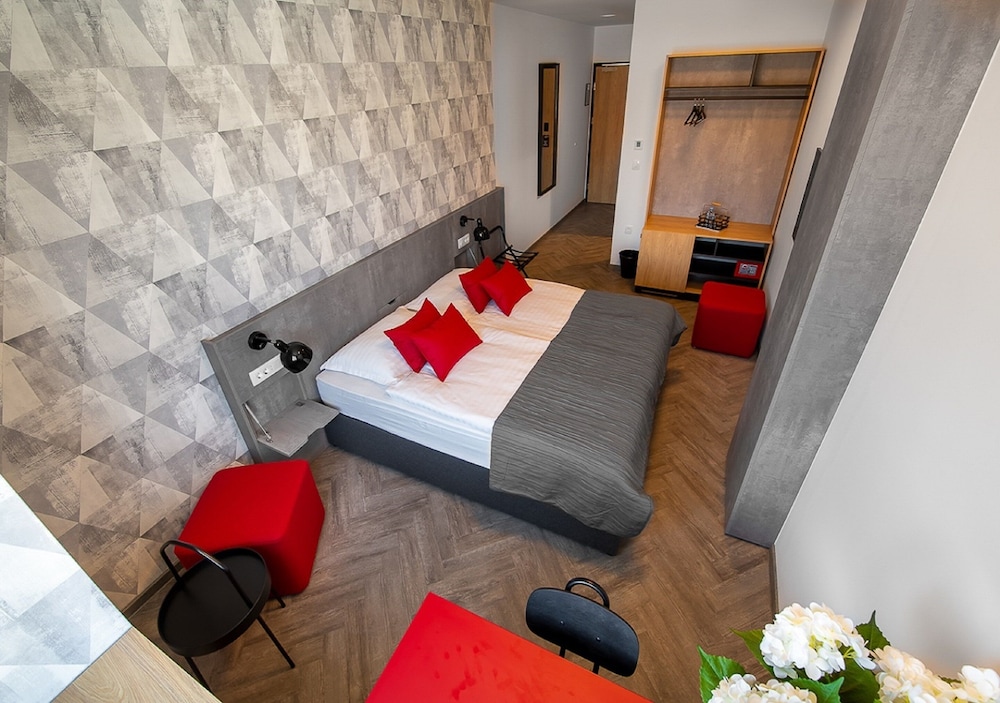 Double Room - Photo 1