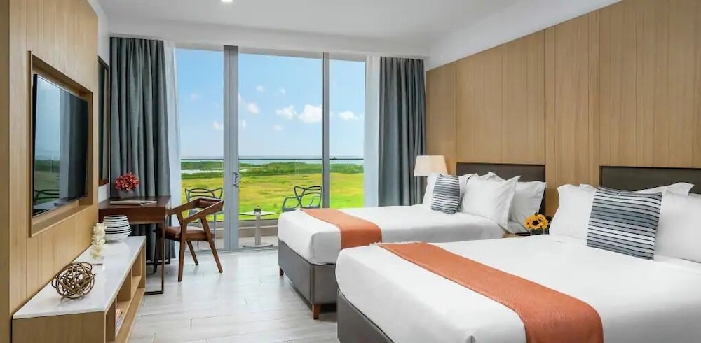 Room, 2 Double Beds, Balcony - Photo 2