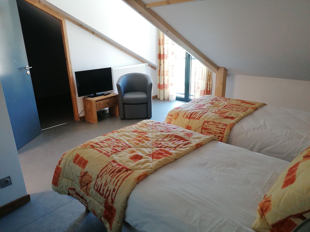 Standard Apartment, Multiple Beds, Non Smoking, Kitchen - Photo 2