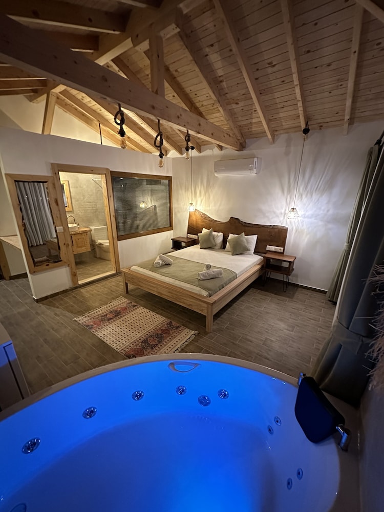 Deluxe Double Room - Photo 6