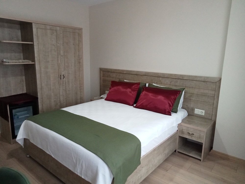 Honeymoon Double Room photo 1
