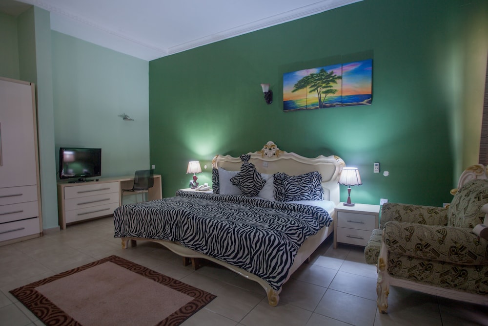 Exclusive Room, 1 Bedroom, Ensuite (Diplomat) photo 2