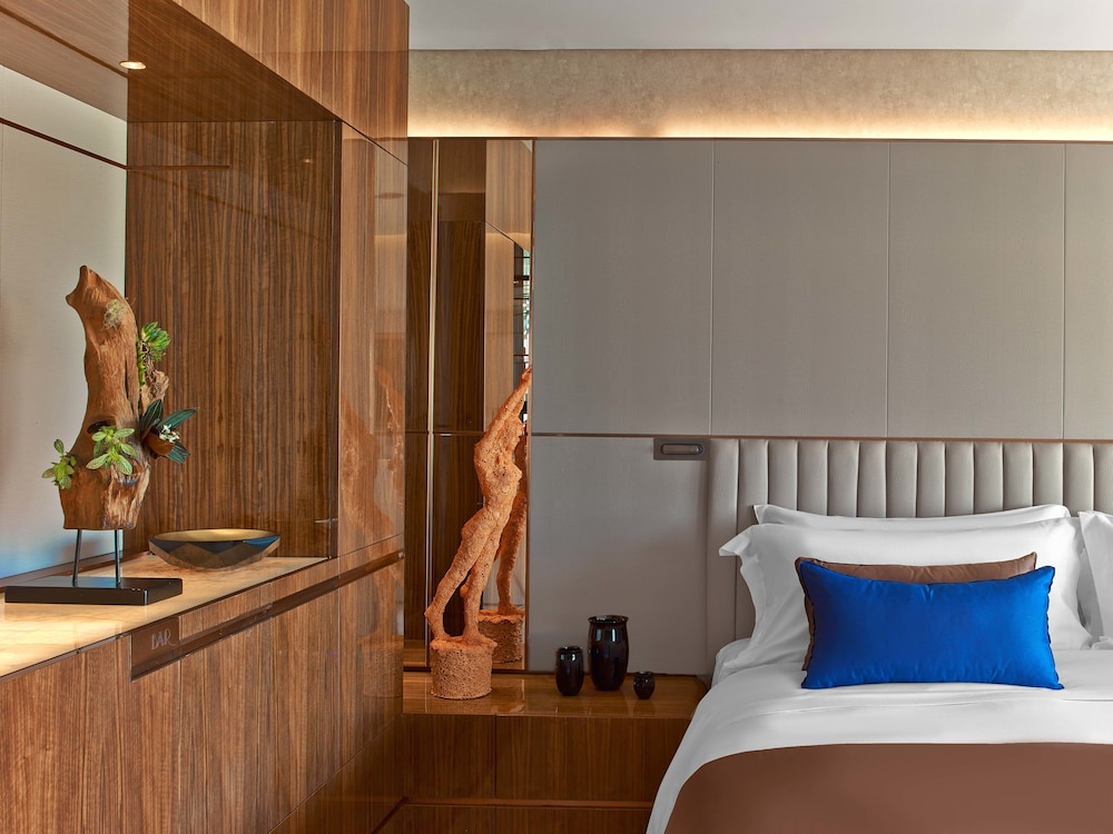 Superior Room, 1 King Bed