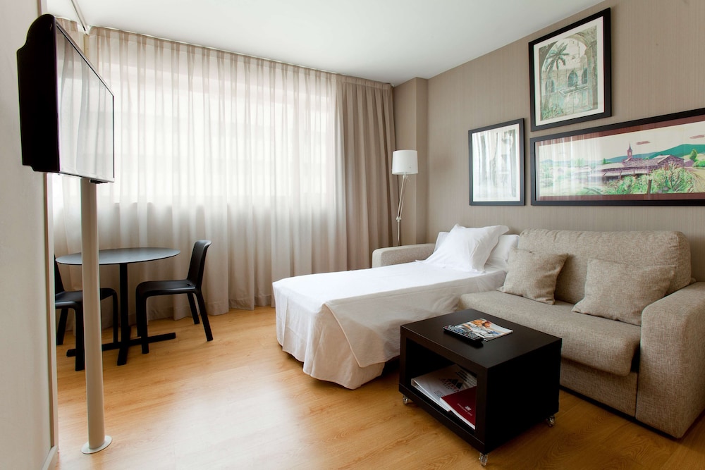 Triple Room, Kitchenette photo 3
