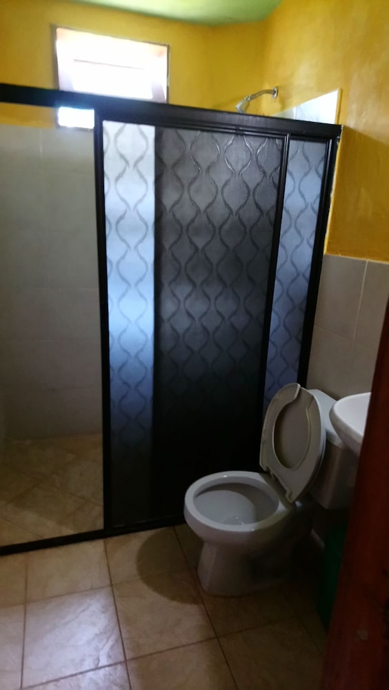 Deluxe Cabin, 3 Bedrooms, 2 Bathrooms photo 2