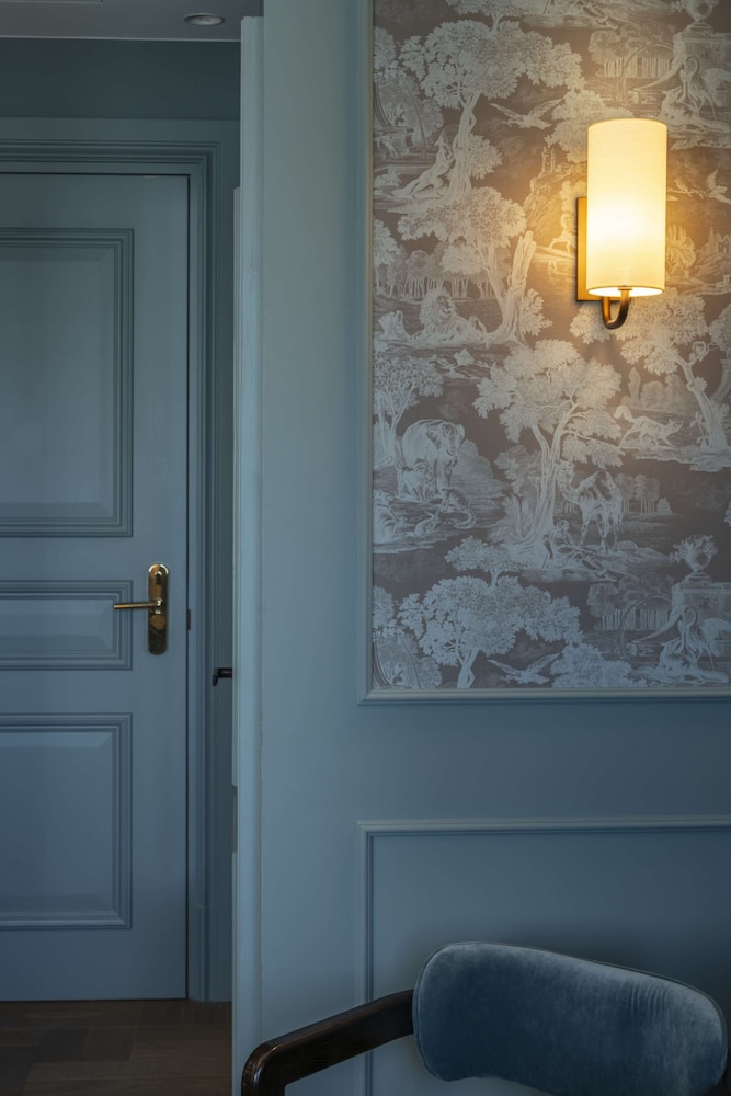 Room (Grand Palais) - Photo 4