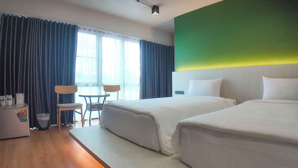 Signature Room, Non Smoking, City View