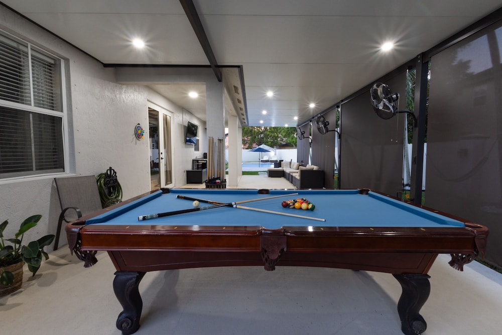 Miami Getaway Heated Pool House & Pool Table Villa, Foto 4