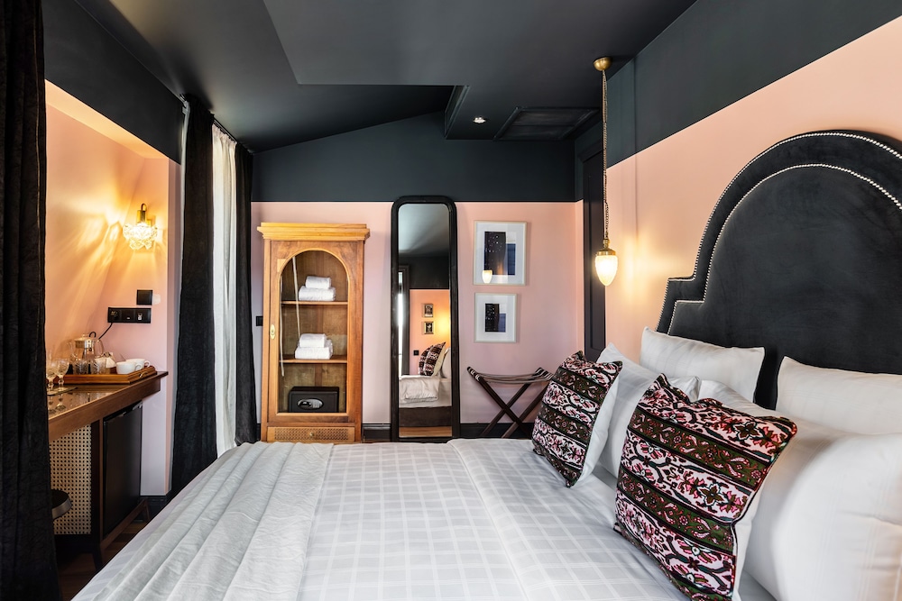 Romantic Double Room