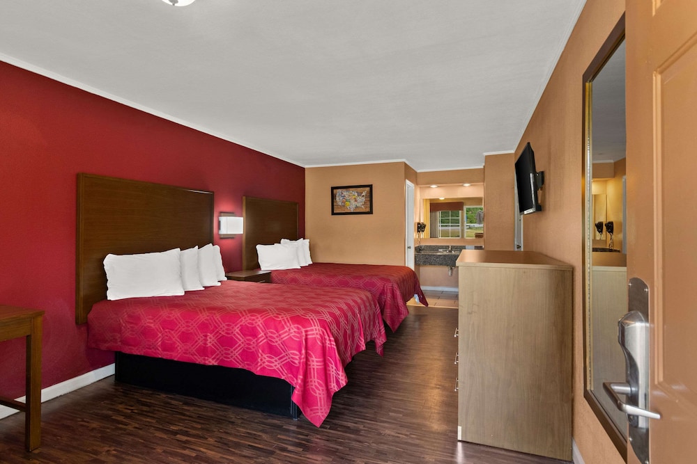Standard Room, 2 Double Beds, Non Smoking photo 1