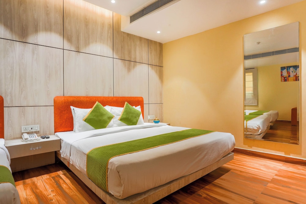 Golden Family City View Suite - Photo 6