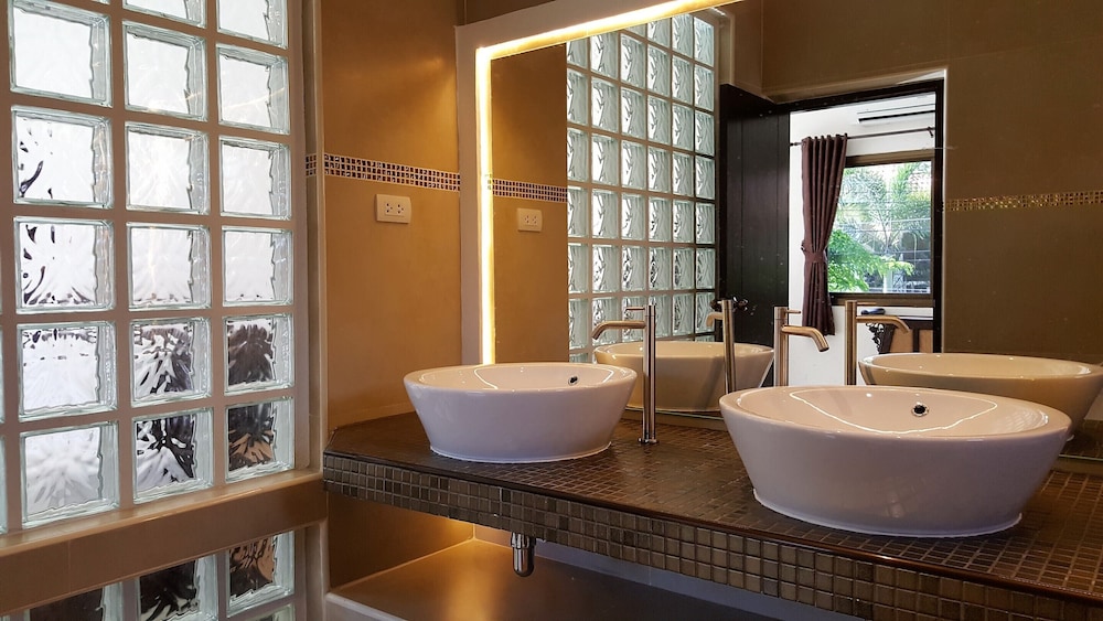 Luxury Villa photo 3