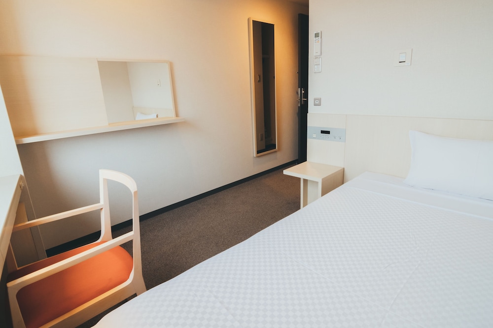 [Free CurryRice&Salad] [Manga Library w/11000 books] Semidouble Room,Non Smoking - Photo 1