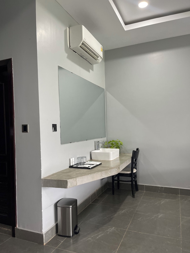 Two-Bedroom Villa Suite photo 2
