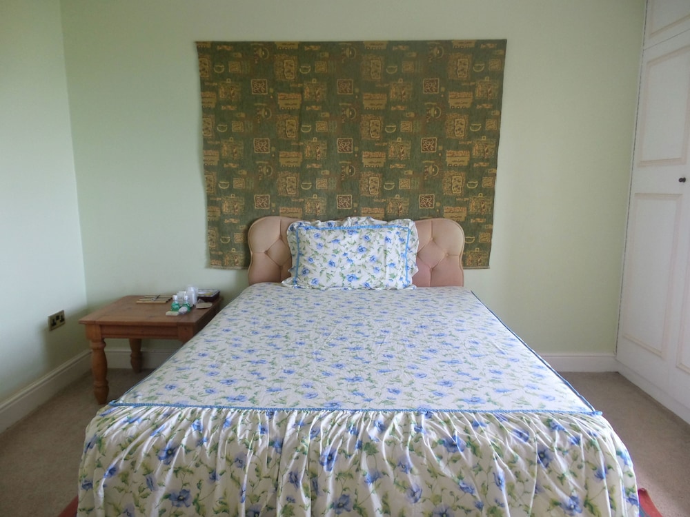 Standard Double Room, Shared Bathroom photo 2
