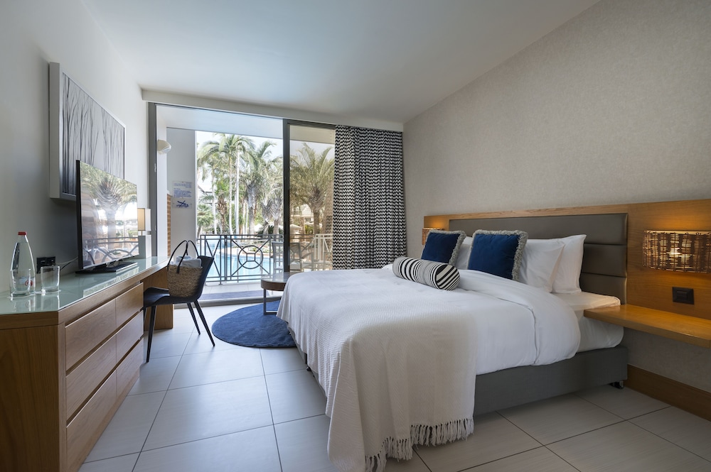 Standard Room (Water Front No Deck PV)