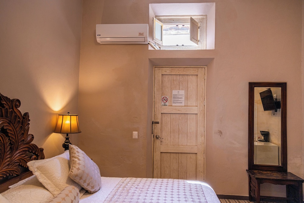 Comfort Room, 1 King Bed