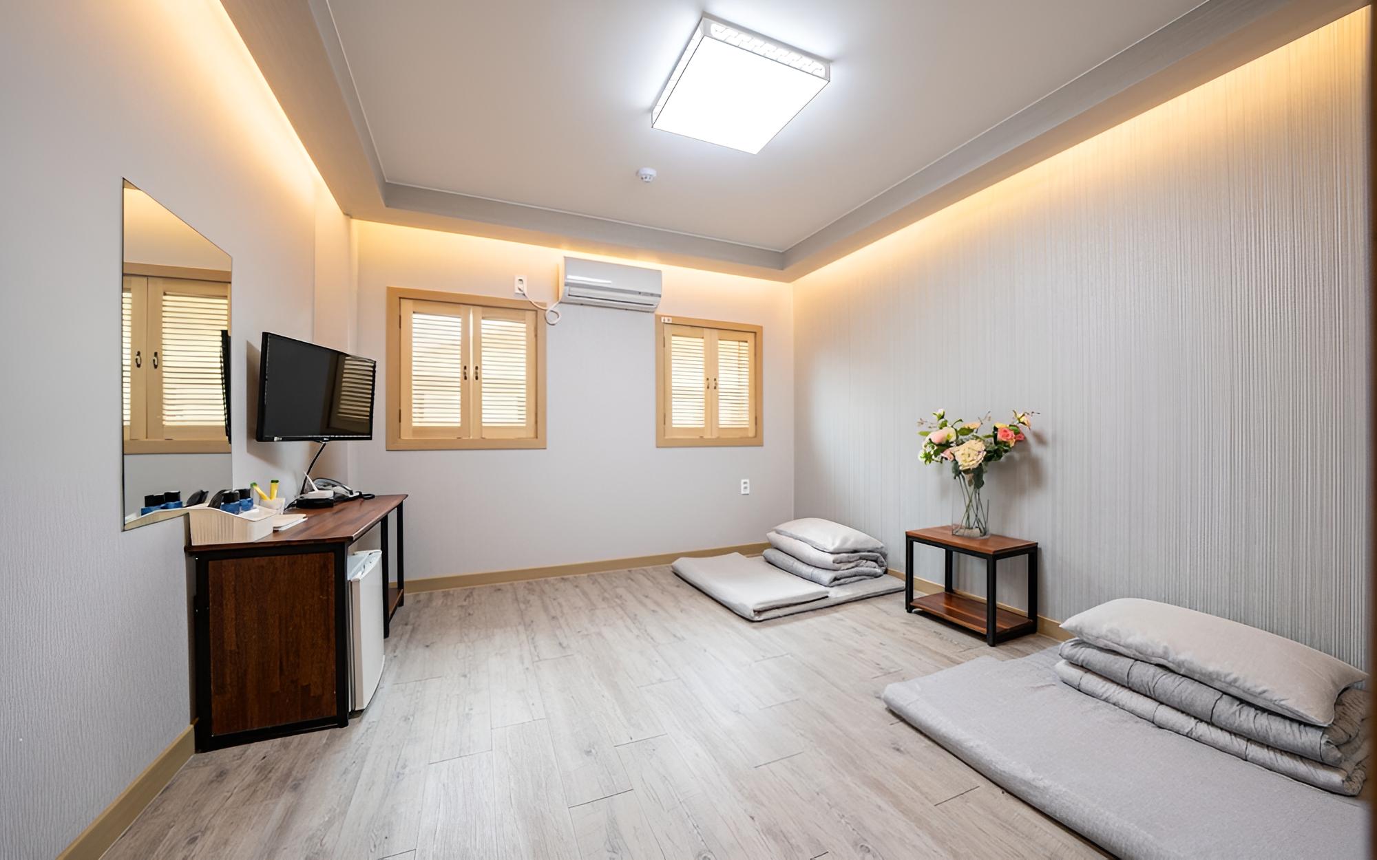 Room (Standard Room(floor heating system)) photo 2