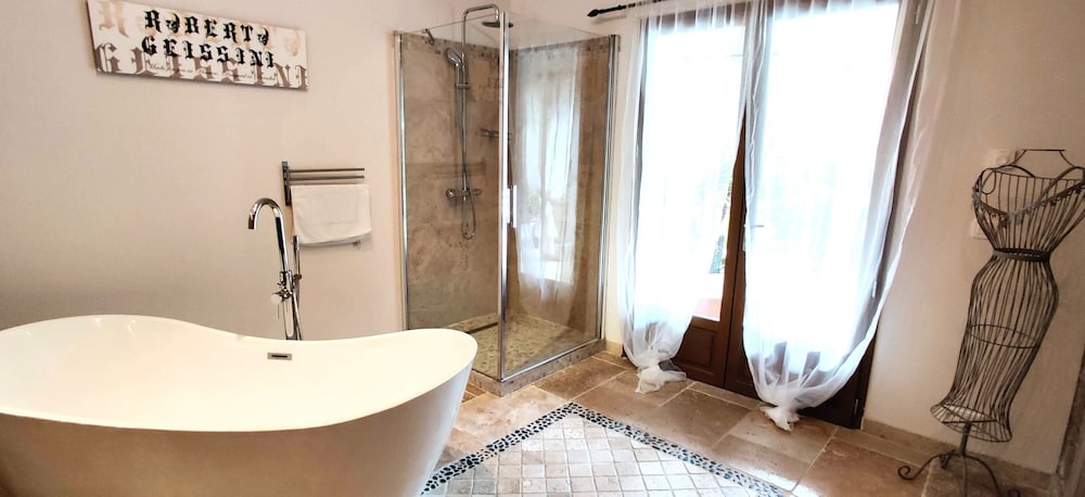 Suite (MONACO) photo 3
