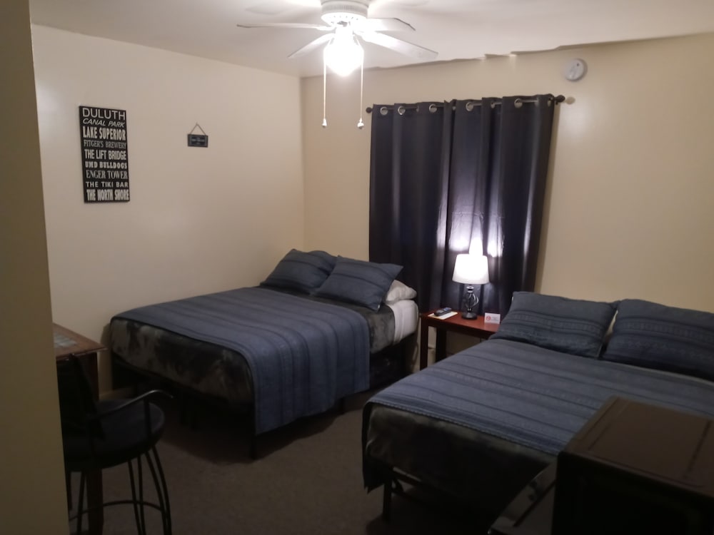 Basic Room, 2 Double Beds, Refrigerator photo 1