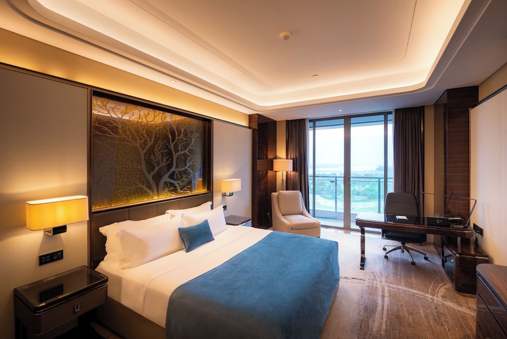 Superior Single Room, Balcony, Lake View