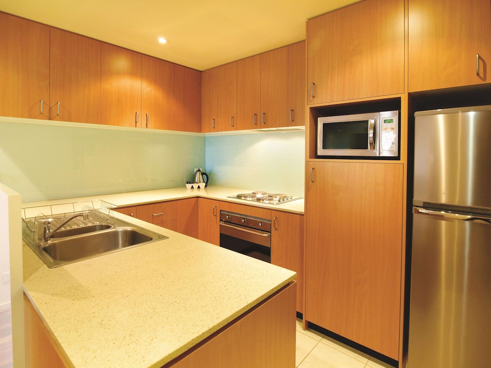 Two Bedroom Apartment  (No Housekeeping) - Photo 11