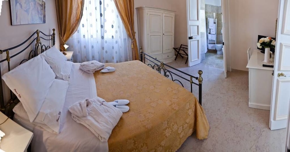Standard Double Room Single Use photo 1