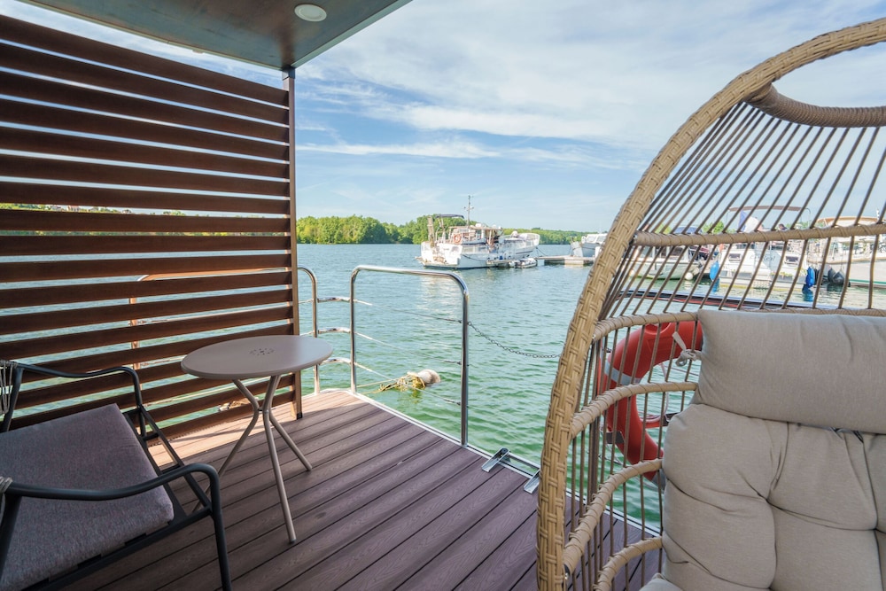 Superior Suite, River View photo 3