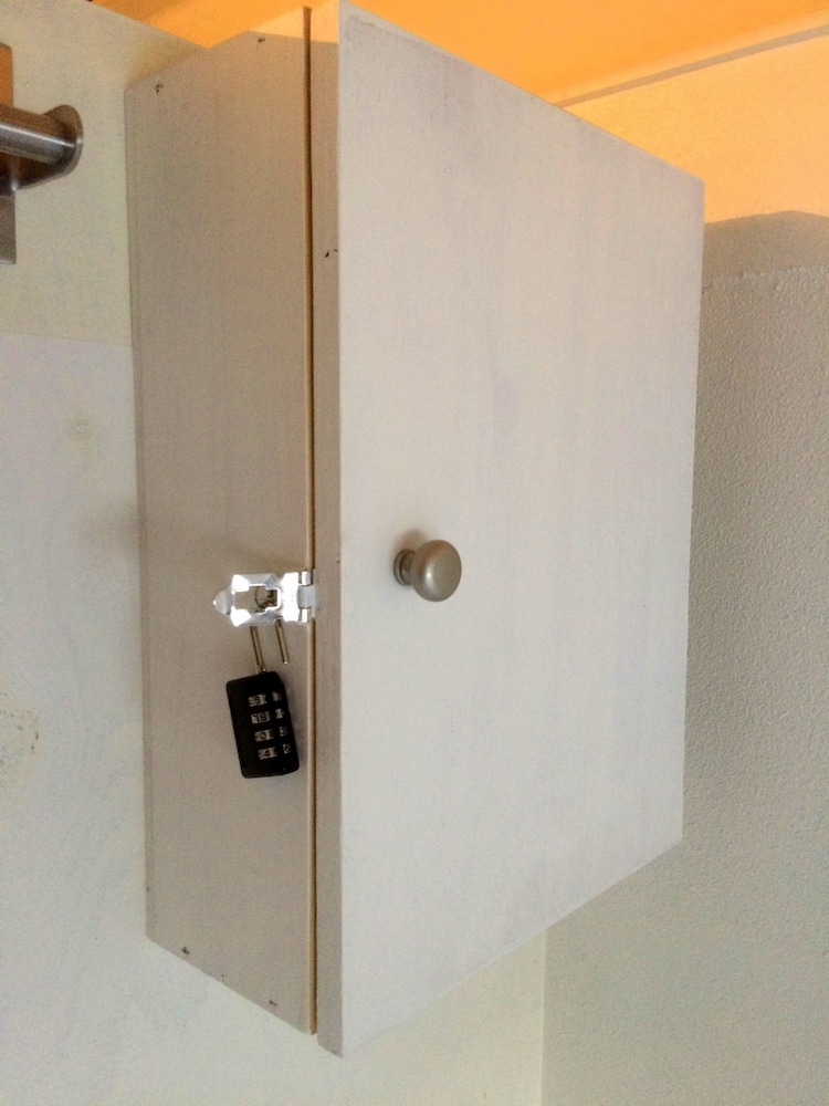 Shared Dormitory, Mixed Dorm, Non Smoking, Shared Bathroom photo 3