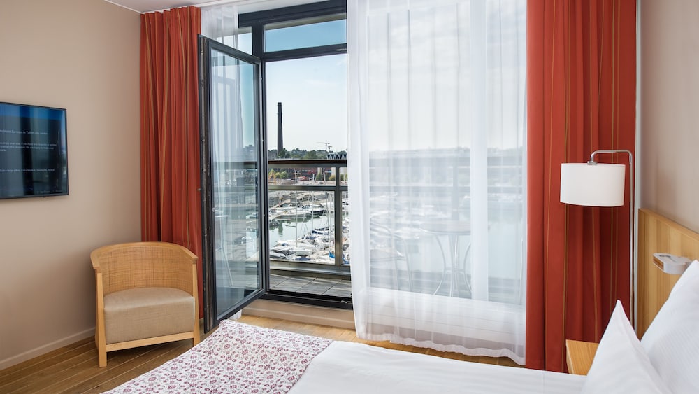 Superior Double or Twin Room photo 2