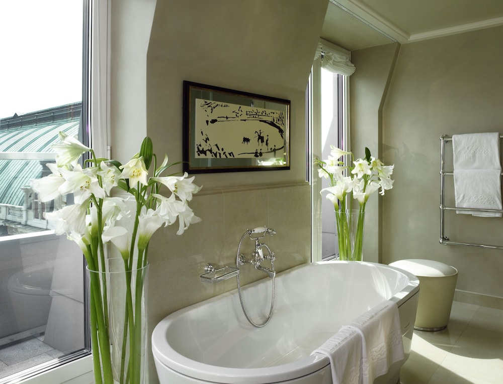 Grand Signature Suite thumbnail 6