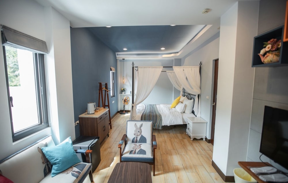 Deluxe Double Room, 1 Queen Bed, Non Smoking photo 3