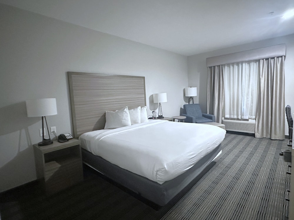 Suite, King Bed, (with Sofa Bed) - Photo 1