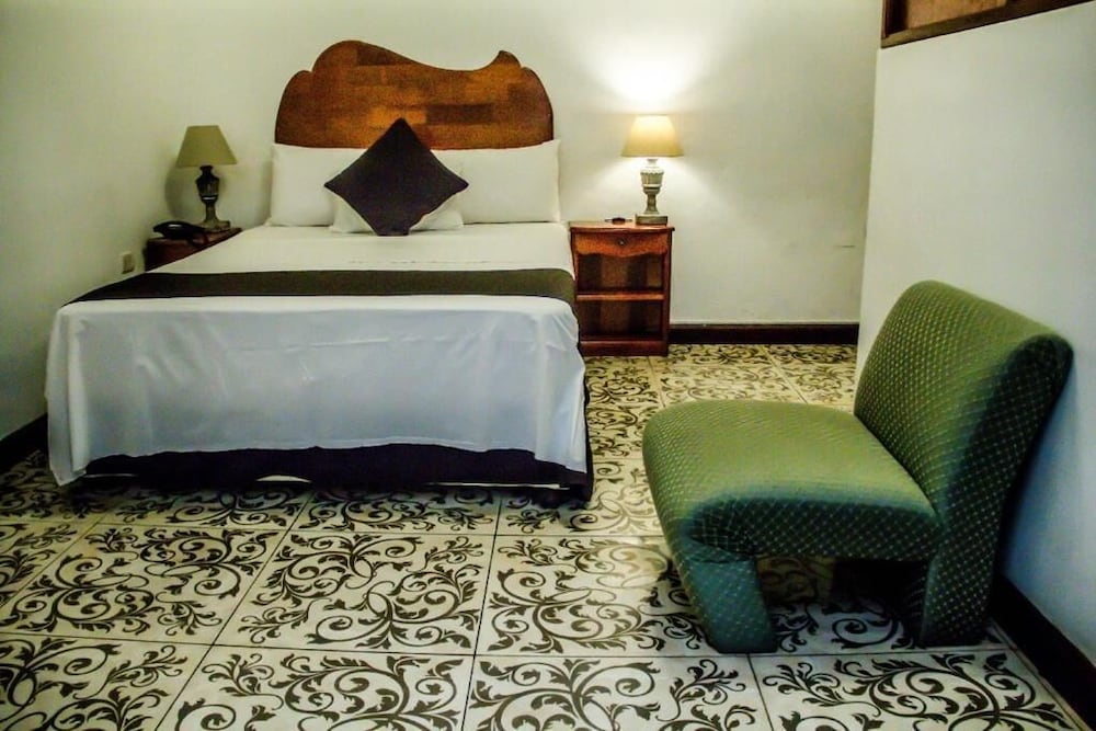 Standard Single Room, 1 Queen Bed photo 3