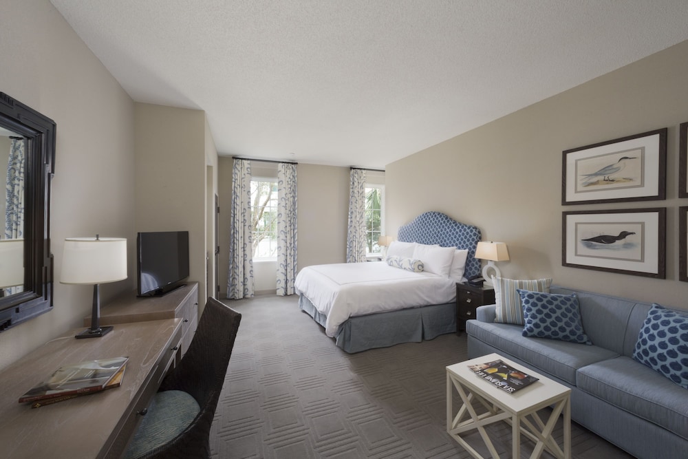 Room, 1 King Bed, Accessible (1 King Bed, Accessible, No Resort Access) photo 2