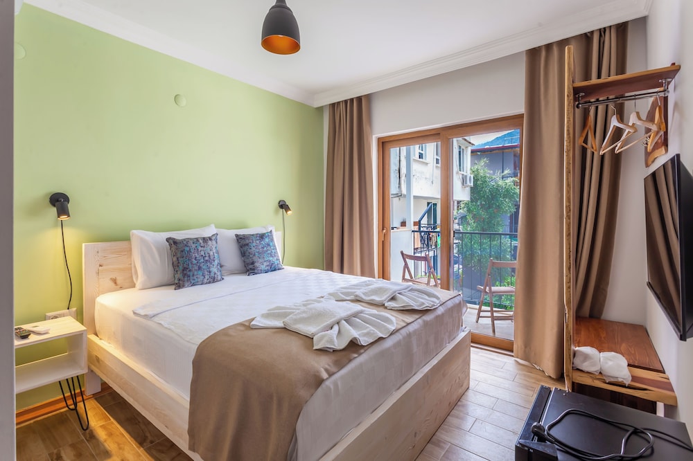 Economy Double Room photo 1
