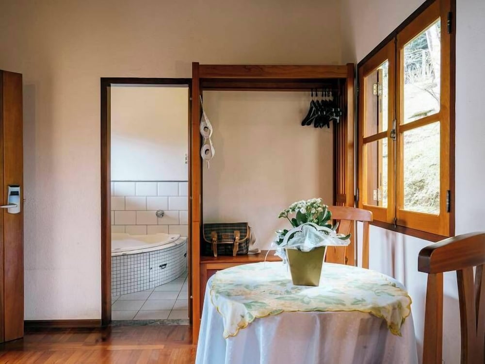 Deluxe Chalet photo 3