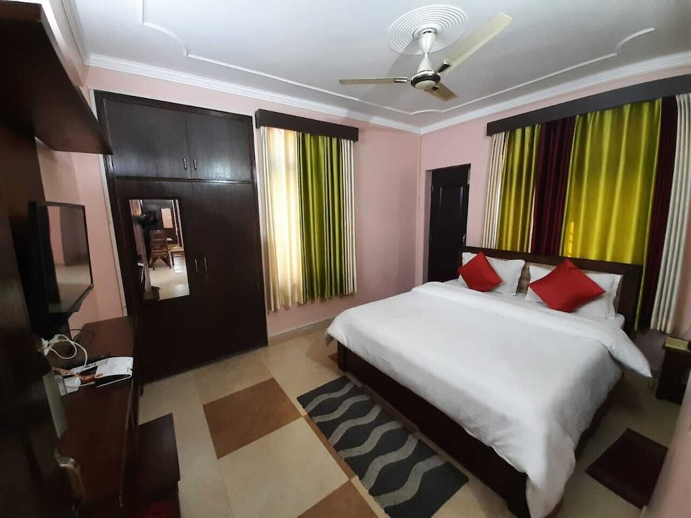 Superior Studio Suite photo 1