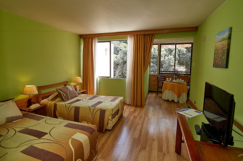 Superior Double Room, 2 Twin Beds photo 3