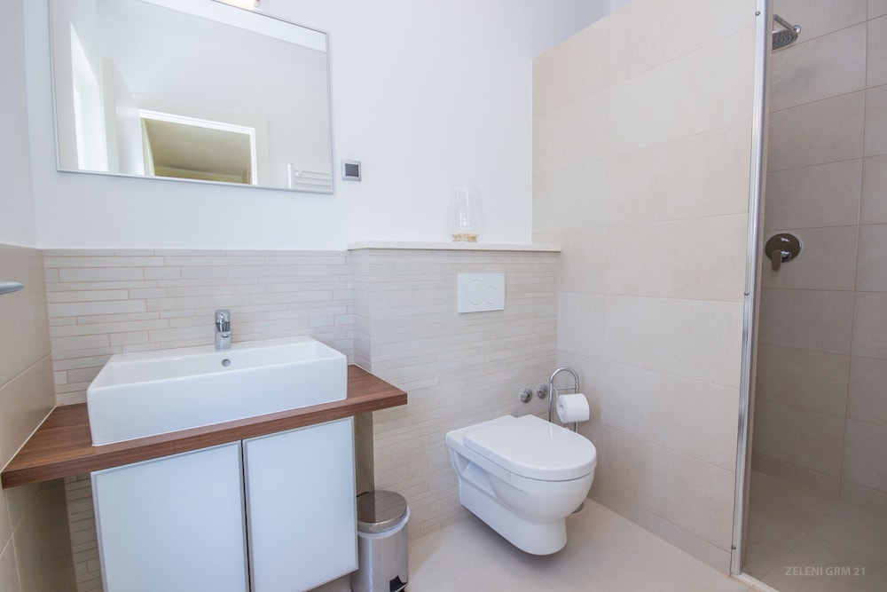 Villa photo 3