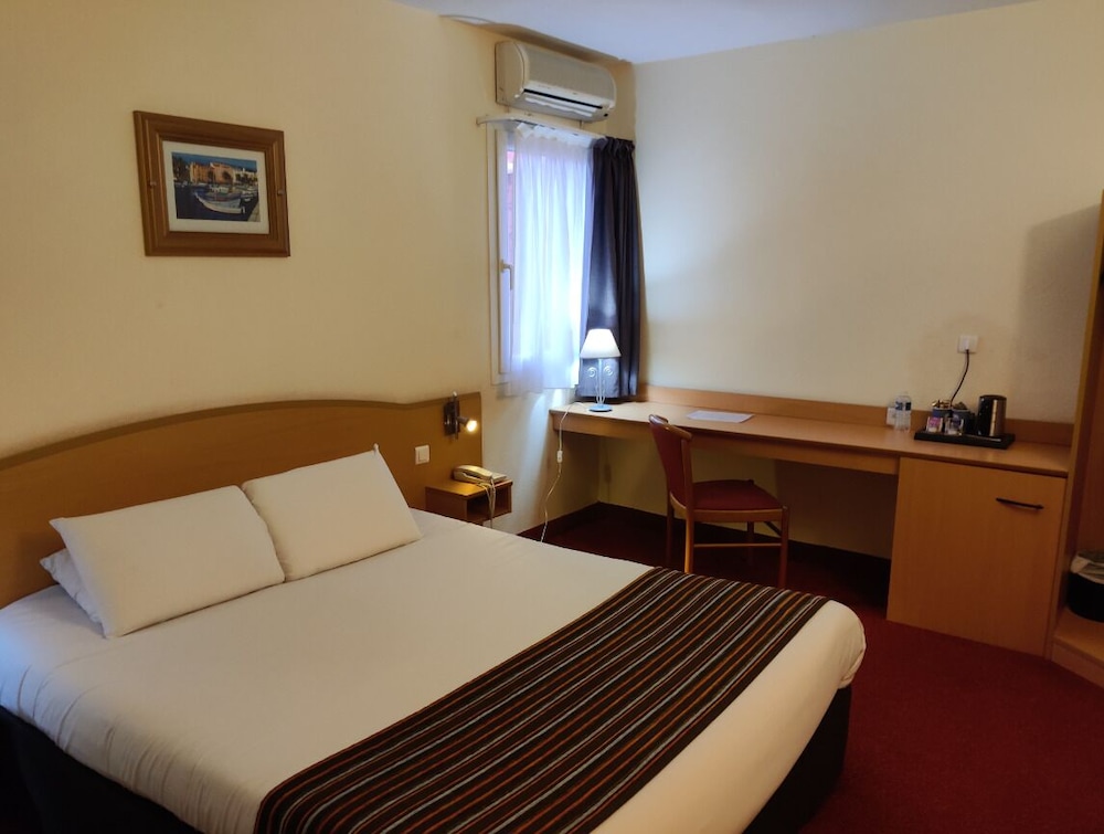 Standard Double Room photo 3