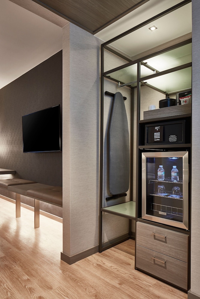 Meeting Suite, High Floor photo 1