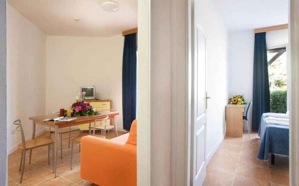 Family Apartment photo 1