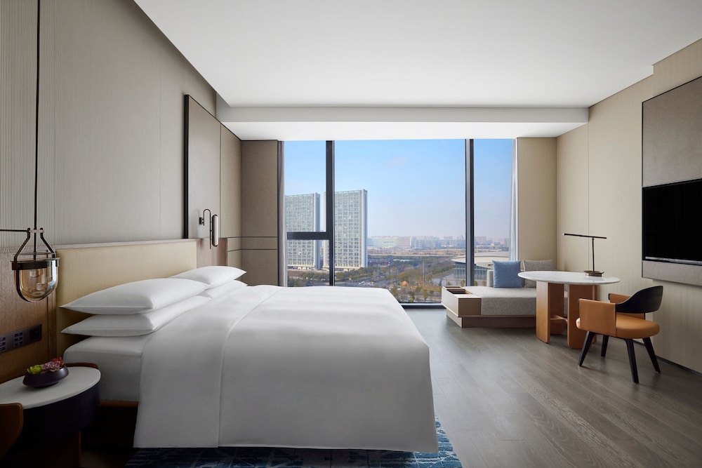 Executive Room, 1 Double Bed, City View