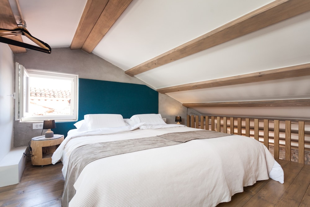 Penthouse, Sea View (Room 4, Third Floor) photo 2